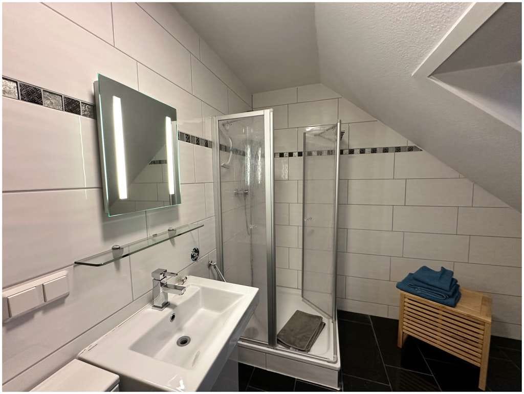 Immobilie in Helgoland - Bezugsfertige 3-Zimmer-Eigentumswohnung mit 2 Bädern auf Helgoland - Bild 4