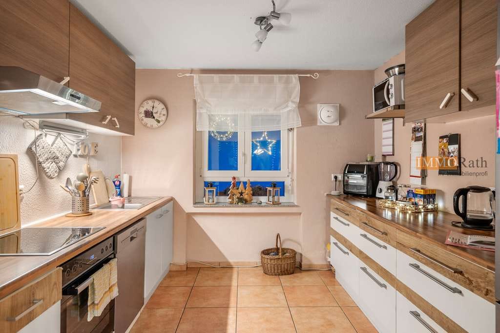 Immobilie in Staufen im Breisgau - IMMORath.de - Wohnung im Obergeschoss mit Balkon und Stellplatz - Bild 3