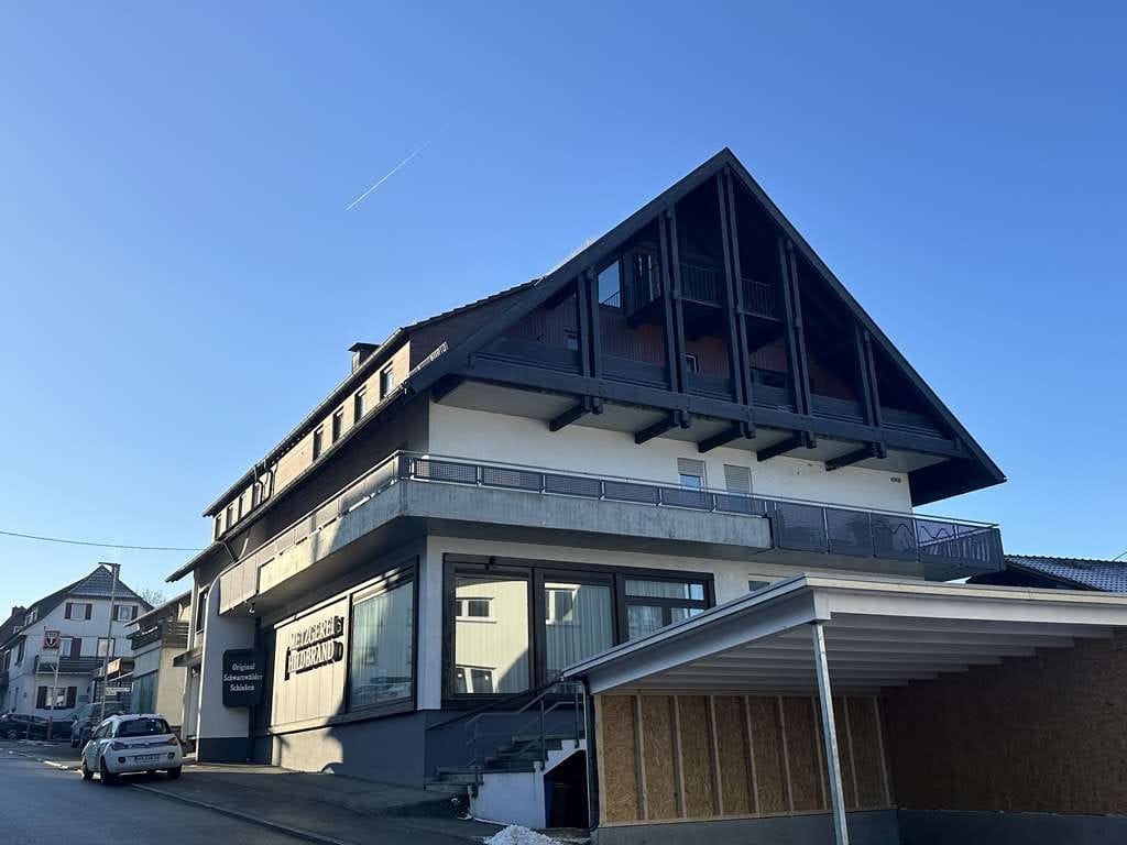 Immobilie in Aichhalden - Über den Dächern von Rötenberg - Ein Zuhause für Familien, Generationenwohnen oder Kapitalanleger - Bild 2
