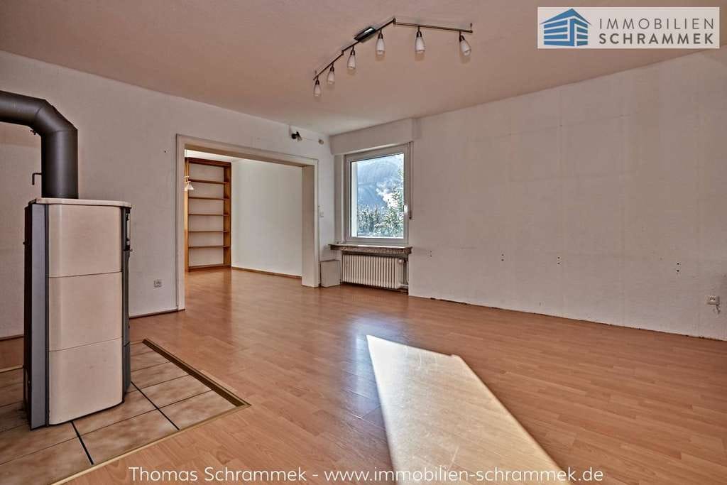 Immobilie in Iserlohn - FREISTEHENDES EINFAMILIENHAUS MIT ELW UND VIEL PLATZ FÜR ZWEI GENERATIONEN UND GESTALTUNGSSPIELRAUM! - Bild 4