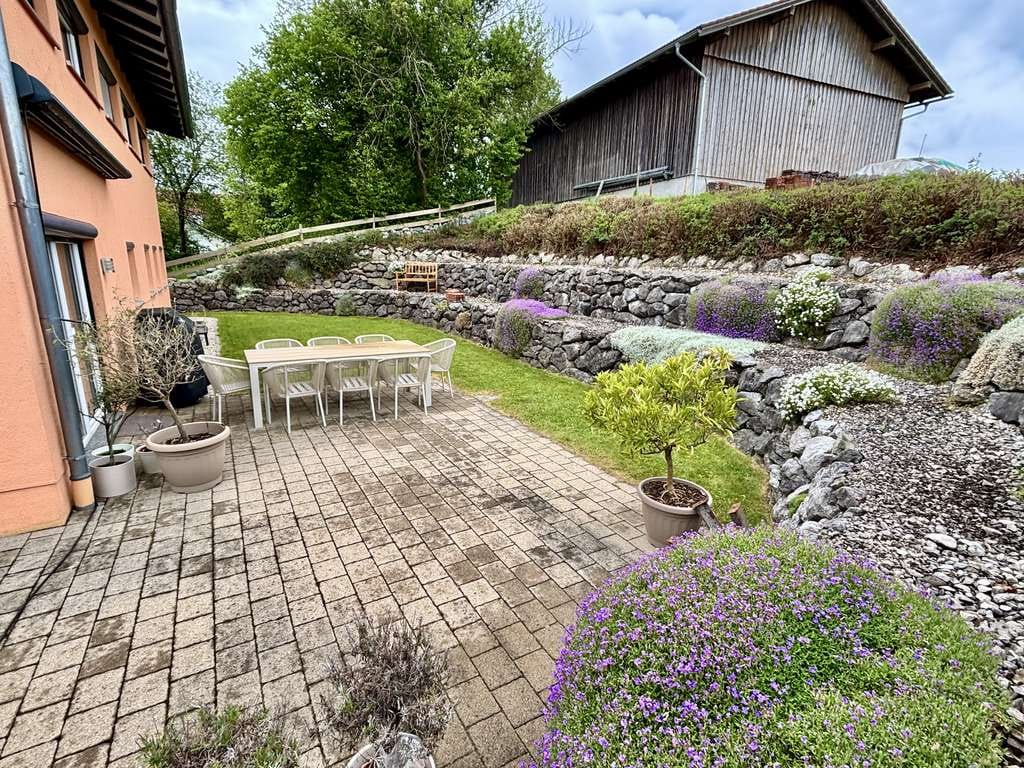 Immobilie in Osterzell - Traumhaftes Architektenhaus mit Vollausstattung und Blick ins Grüne - Bild 1