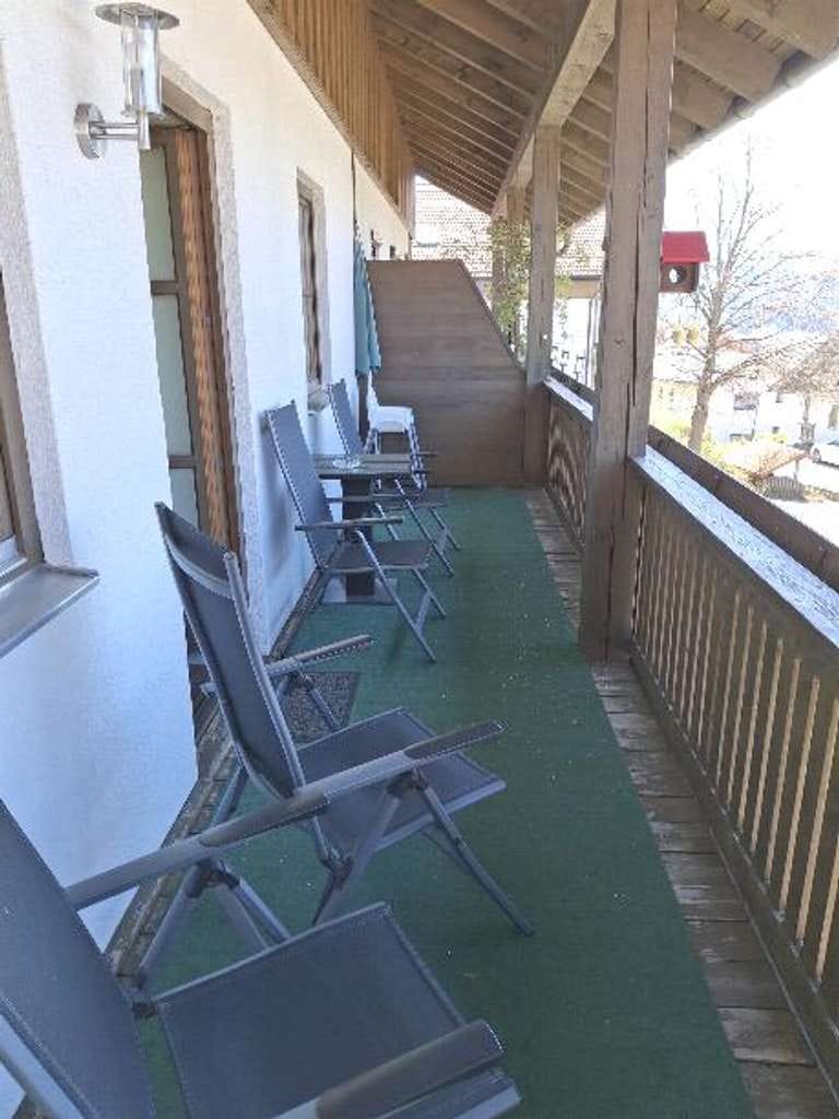 Immobilie in Bodenmais - neuwertig ausgestattete 3-Zimmer-Eigentumswohnung in Aussichtslage von Bodenmais - Bild 2