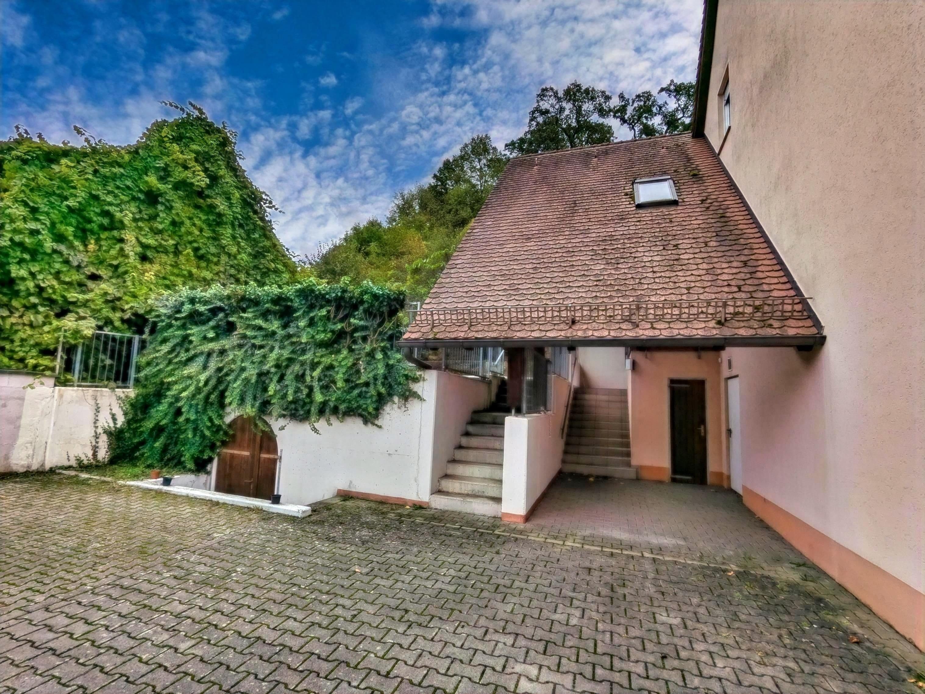 Immobilie in Roßtal - Ein-/Zweifamilienhaus in Roßtal - Bild 2