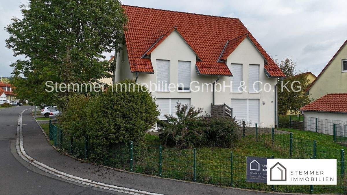 Immobilie in Kulmain - Gepflegte Doppelhaushälfte in ruhiger Lage mit 146 m² Wohnfläche in Kulmain - Bild 0