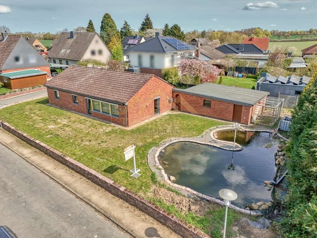Immobilie in Nusse - Perfekt für Familien: Haus mit großem Garten & Platz zum Leben - Bild 3