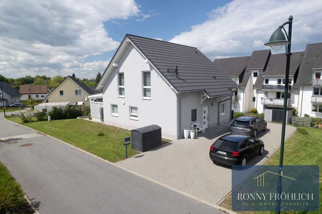 Immobilie in Großrückerswalde - Neuwertiges freistehendes Einfamilienhaus, Exklusiver Wohntraum in Großrückerswalde bei Marienberg - Bild 4