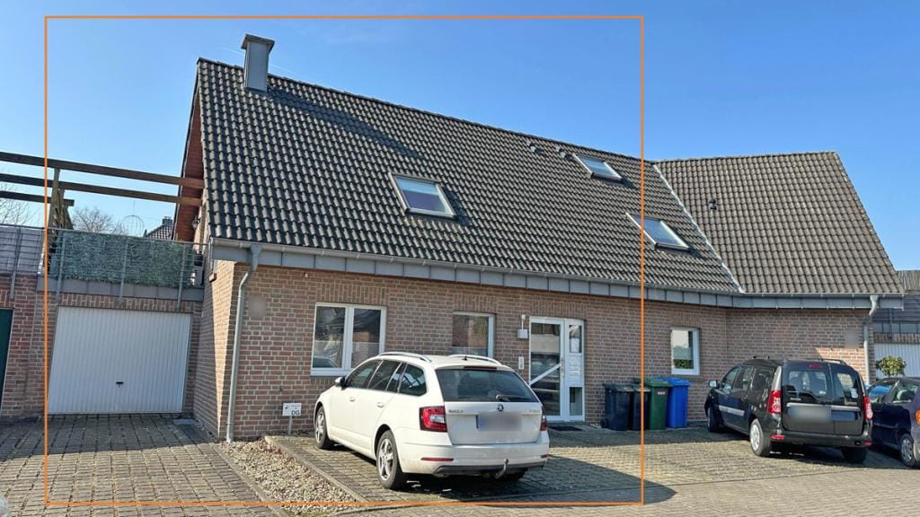 Immobilie in Hamminkeln - Vielseitiges Wohnen: Gepflegtes Mehrfamilienhaus mit 3 Wohneinheiten in Mehrhoog - Bild 0