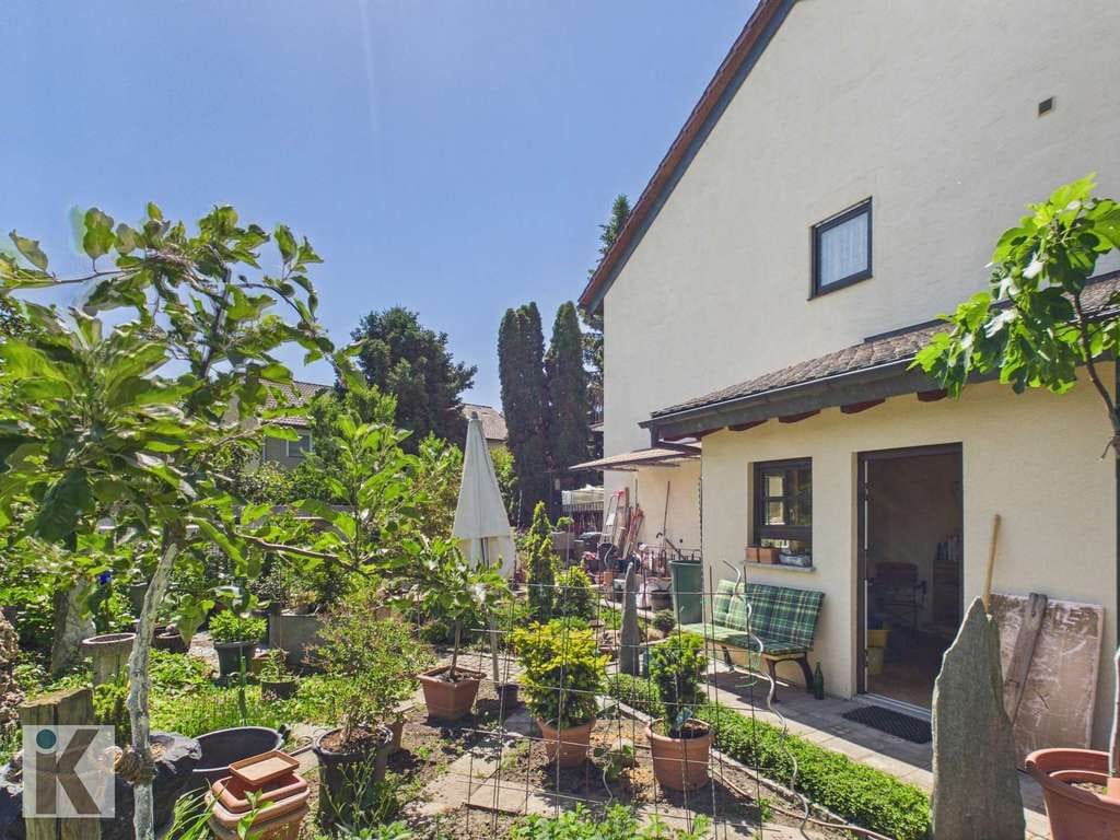 Immobilie in Fußgönheim - Ruhig gelegenes 1-2 Familienhaus mit 3 Garagen auf 548 m² Sonnengrundstück! - Bild 4