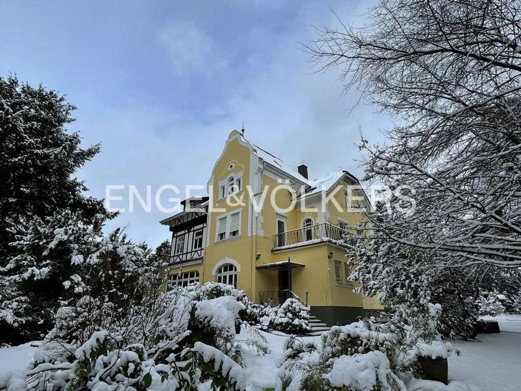 Immobilie in Kreuztal - Historische & denkmalgeschützte Jugendstilvilla mit Parkanlage - Bild 0