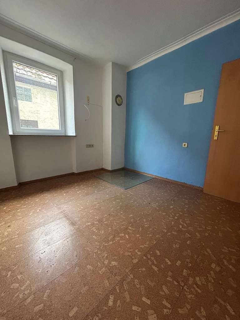 Immobilie in Untermünkheim - Erdgeschosswohnung mit Garten & Garage und Kaminanschluss - Bild 2
