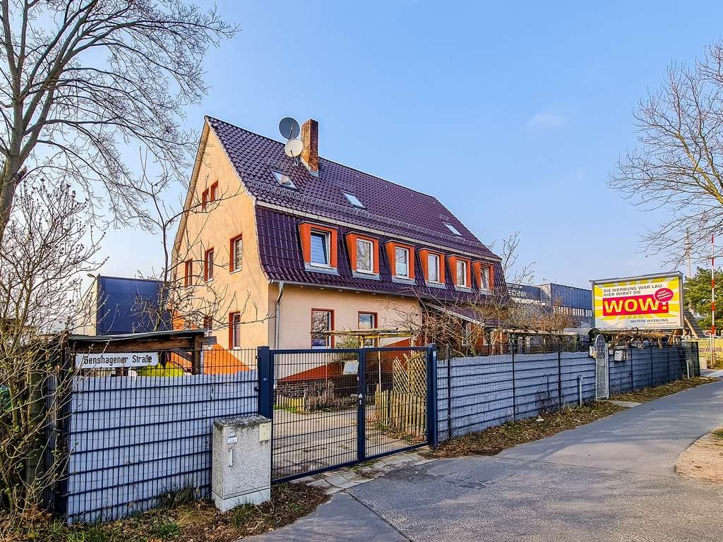 Immobilie in Ludwigsfelde - KLEINES MEHRFAMILIENHAUS MIT 4 WOHNEINHEITEN IN LUDWIGSFELDE + MOD-BEDARF - Bild 0