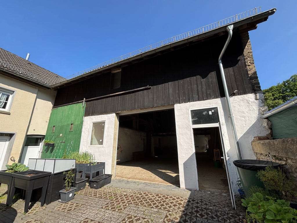 Immobilie in Kall - Sanierungsbedürftiges Bauernhaus mit Charme und Ausbaupotenzial! - Bild 1