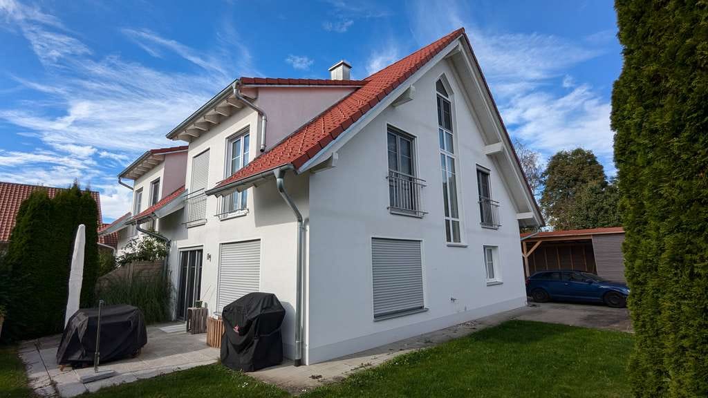 Immobilie in Erkheim - Doppelhaushälfte in ruhiger, zentraler Lage und mit guter energetischer Ausstattung - Bild 0