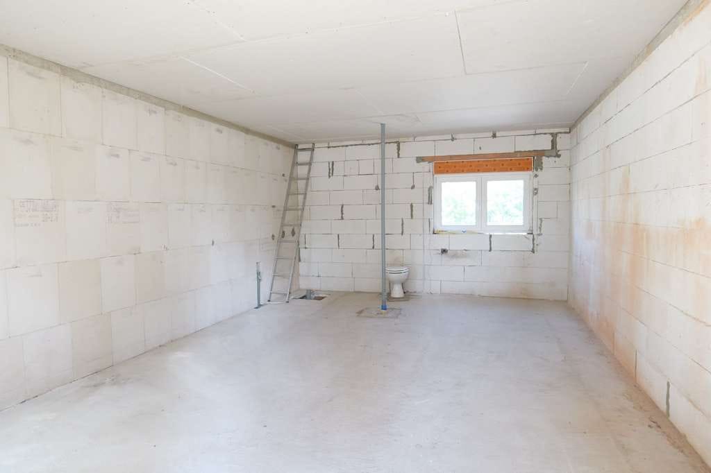 Immobilie in Großbeeren - Sanierungsobjekt mit genehmigtem Ausbau für 8 Apartments - Bild 3