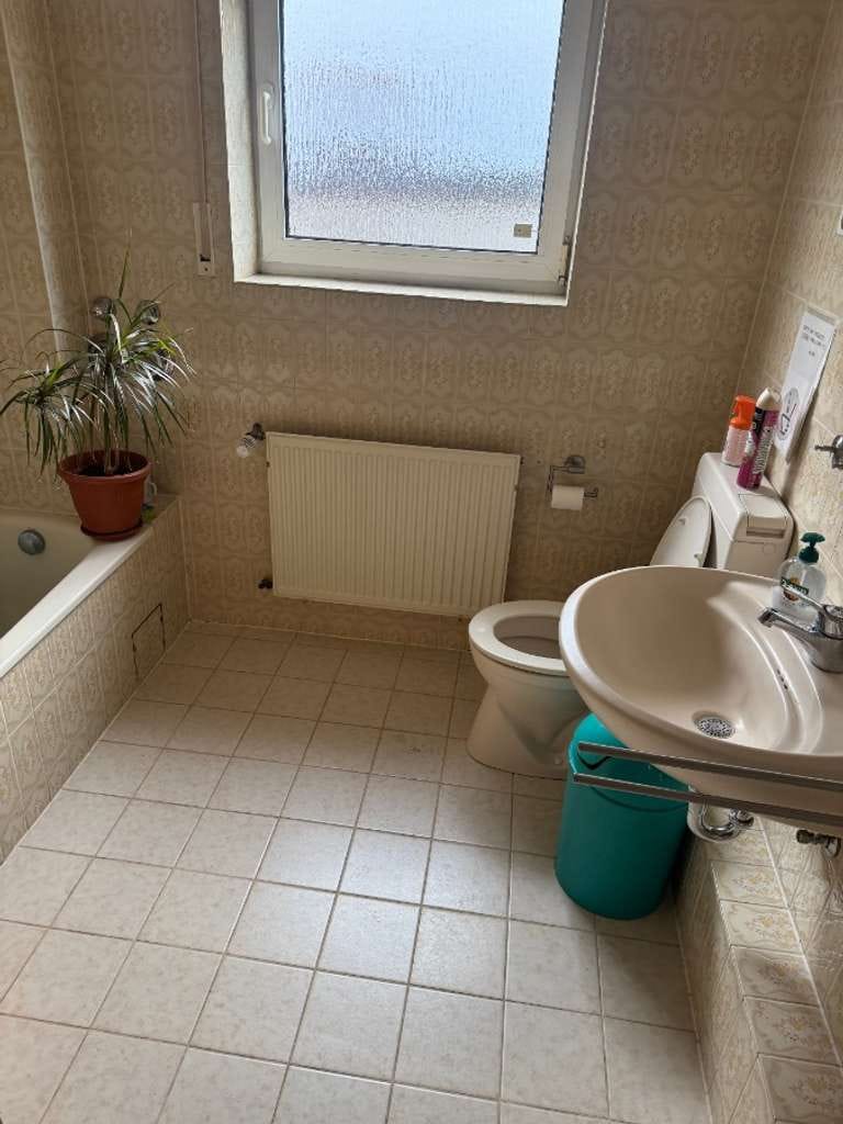Immobilie in Altenstadt - TOP! 2 große Häuser zum Verkauf für reines Wohnen ! - Bild 4