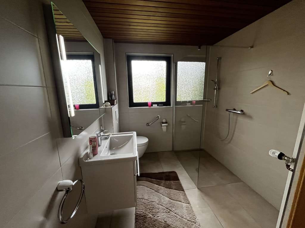 Immobilie in Bad Münder am Deister - Zweifamilienhaus in idyllischer Feldrandlage (Nienstedt) - Bild 1