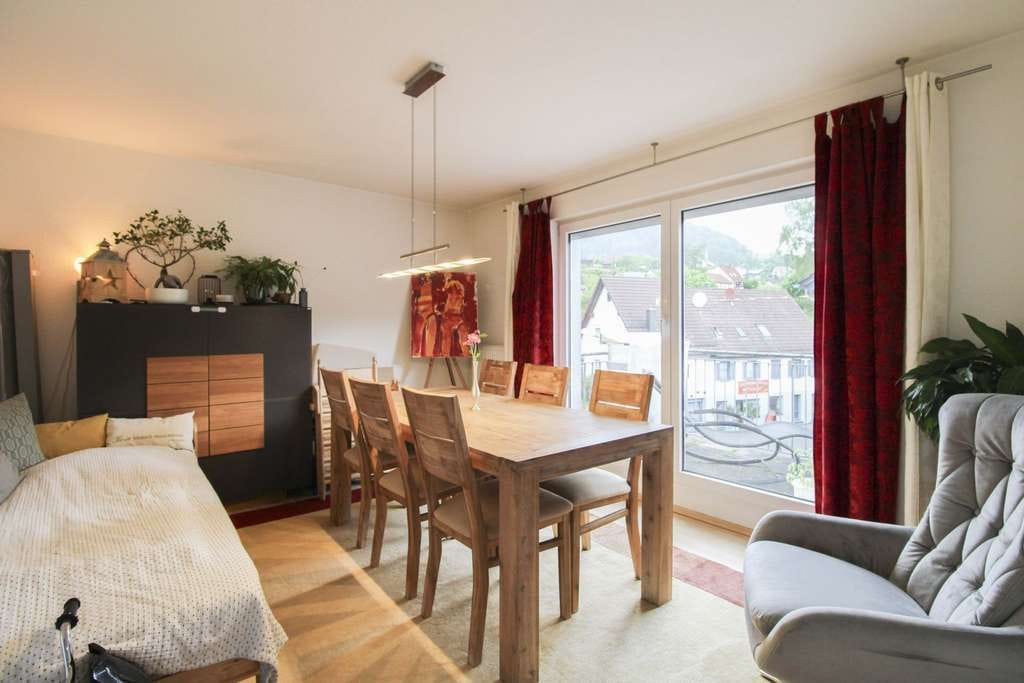 Immobilie in Unterreichenbach - Attraktive 4-Zimmer-Familienwohnung mit Terrasse & Küche inklusive – Unterreichenbach - Bild 4