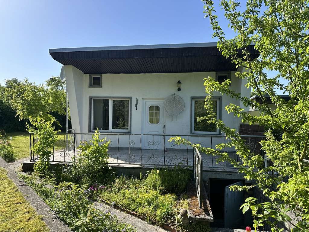 Immobilie in Seehof - Freizeitdomizil mit Seeblick  - Bild 1