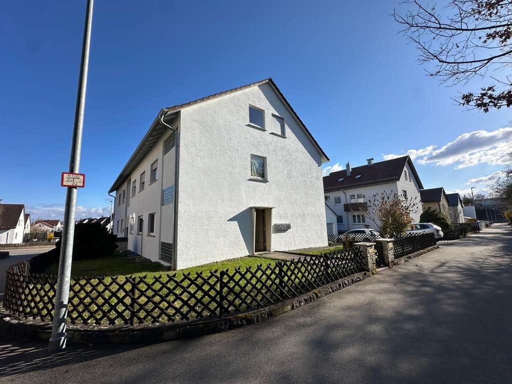 Immobilie in Ehningen - Gut vermietetes 3 Familienhaus Provisionsfrei zu verkaufen. - Bild 3