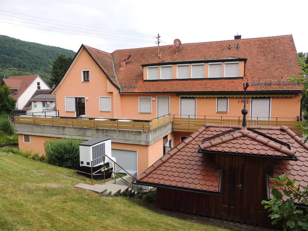 Immobilie in Bad Ditzenbach - Wohnen und Arbeiten....... es ist alles vorbereitet zur Übernahme - Bild 2