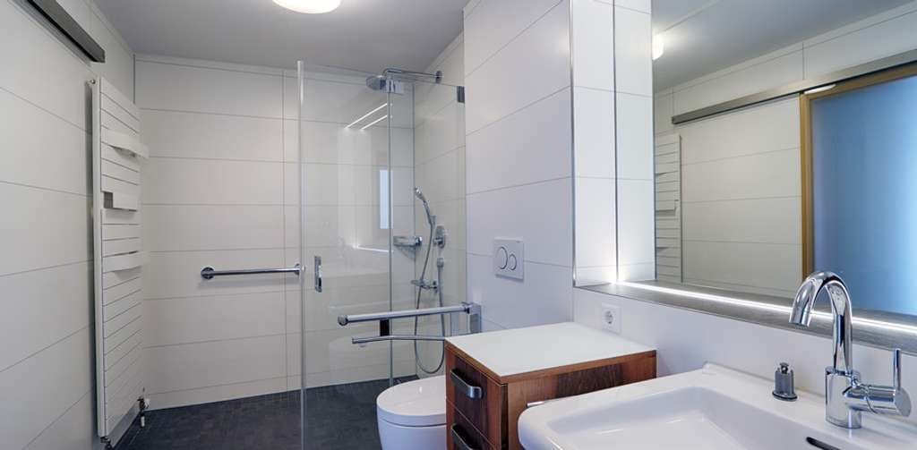 Immobilie in Eningen unter Achalm - Barrierefreie 3-Zimmer-Wohnung mit Balkon und 1 Tiefgaragenstellplatz - Eningen u.A. - Bild 4