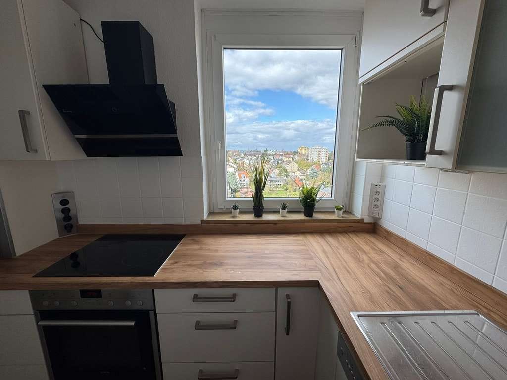 Immobilie in Gerbrunn - Frisch saniert: 4-Zi.-Penthouse mit Dachterrasse nahe Uni - Bild 3