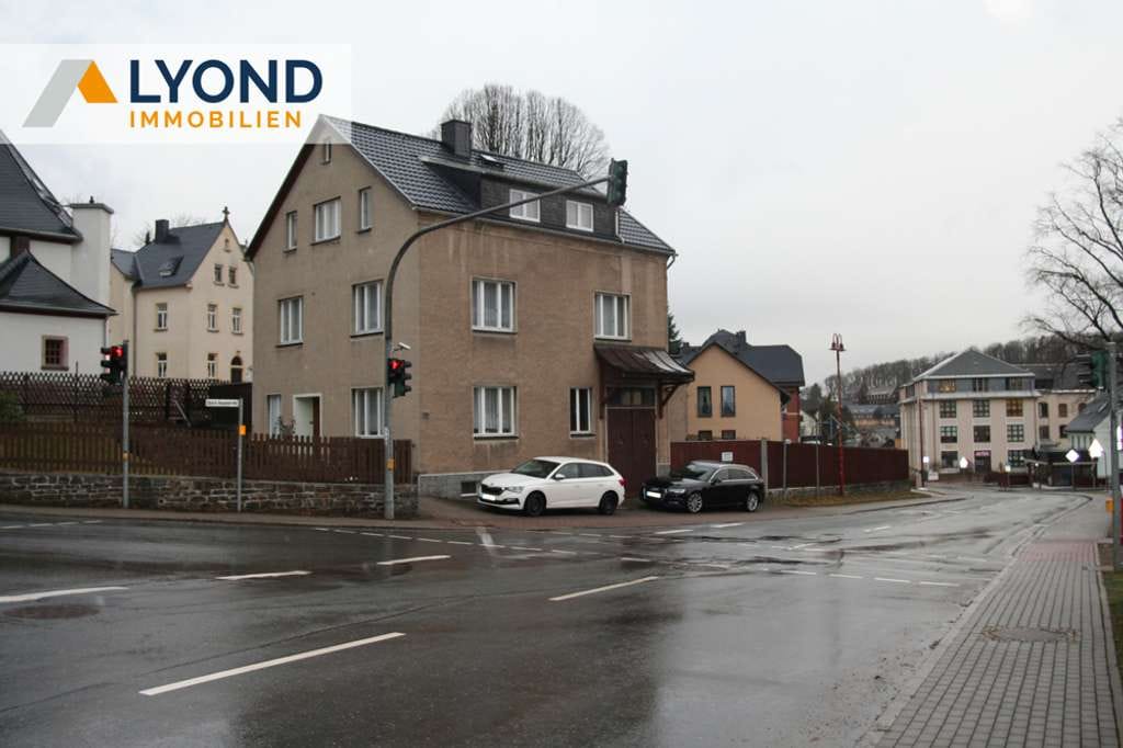 Immobilie in Auerbach - Großes Zweifamilienhaus mit ehemaliger Schmiede sucht Liebhaber! - Bild 0