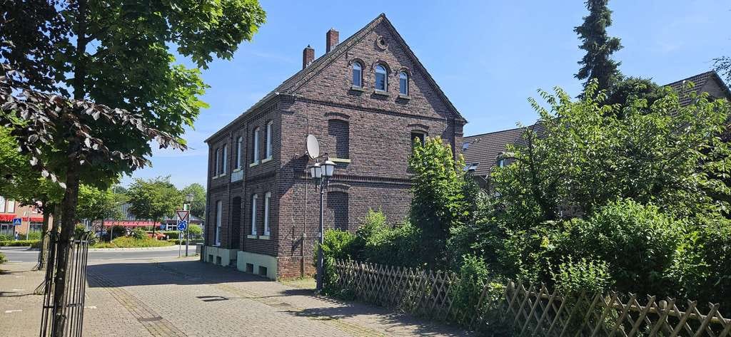 Immobilie in Olfen - Rohdiamant im Herzen von Olfen – Historisches Backsteinhaus mit viel Potenzial! - Bild 2