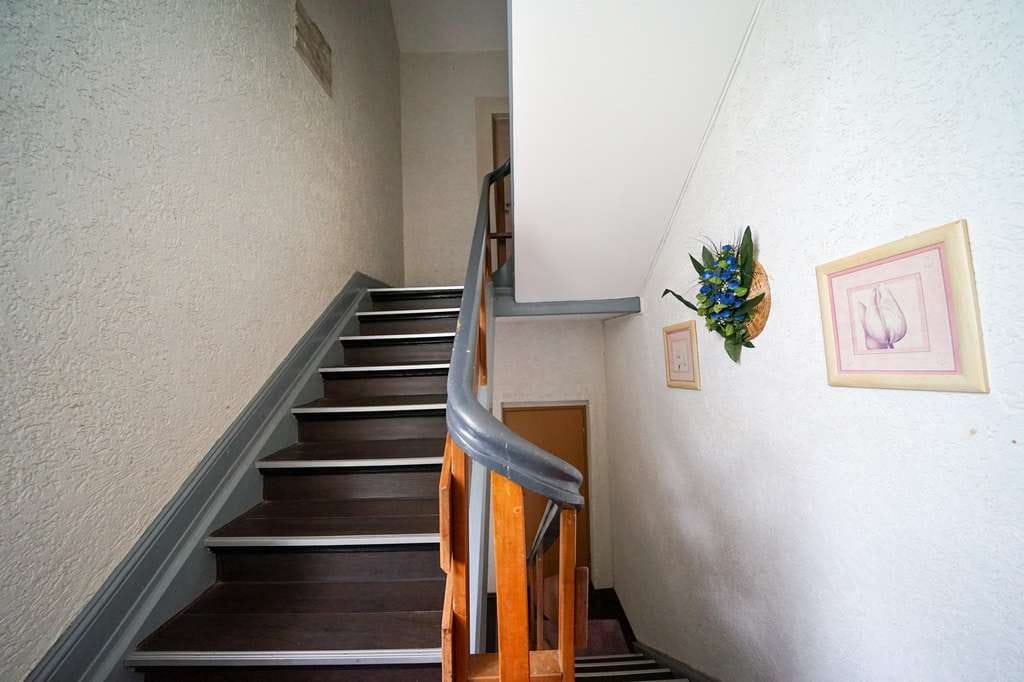 Immobilie in Olpe - Mitten in Olpe & im Grünen gelegen: Voll-vermietetes, charmantes Altbau-3FH bietet sicheres Invest - Bild 2