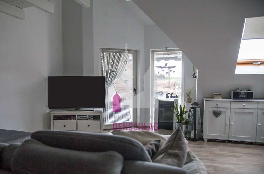 Immobilie in Osthofen - Wohnen über den Dächern – gepflegte Maisonette mit Balkon und Blick ins Grüne - Bild 3