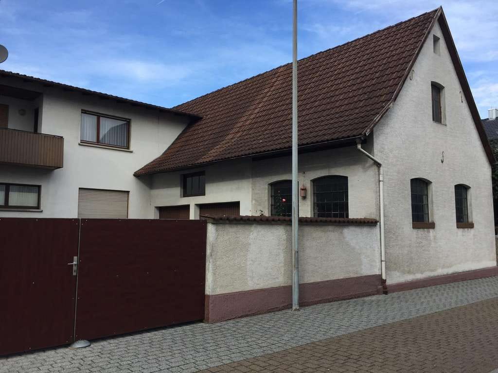 Immobilie in Muggensturm - Wohnen & Arbeiten vereint: 400 m² Potenzial für Mehrgenerationen, Gewerbe oder Vermietung - Bild 1