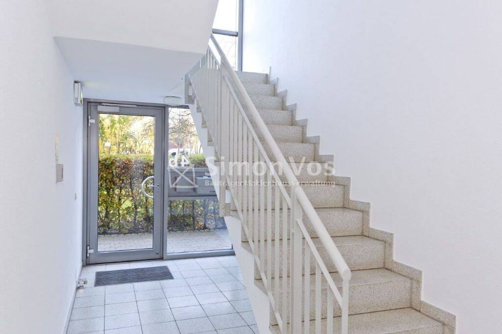 Immobilie in Rees - Wohnen mit Komfort: Eigentumswohnung mit Loggia und Tiefgaragenstellplatz - Bild 2