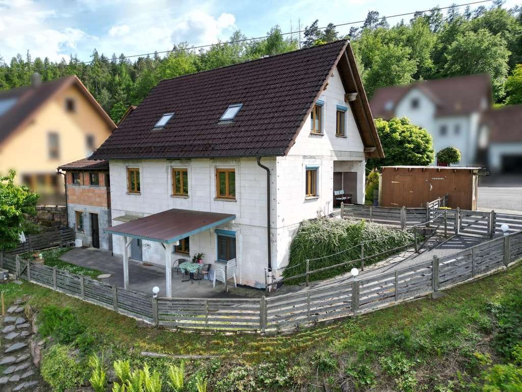 Immobilie in Partenstein -     Ankommen und Zuhause sein – Ihr neues Familiennest im Spessart - Bild 0