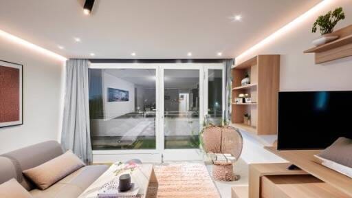 Immobilie in Planegg - Wohnen mit Weitblick: Attraktive 3-Zimmer-Wohnung mit umlaufendem Balkon in bester Lage von Planegg - Bild 0