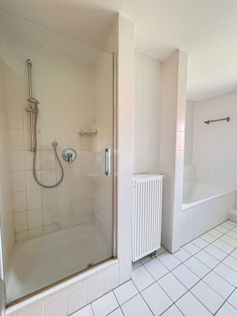 Immobilie in Heimsheim - Gepflegte 3-Zimmer-Wohnung mit Balkon und zwei Stellplätzen - Bild 3
