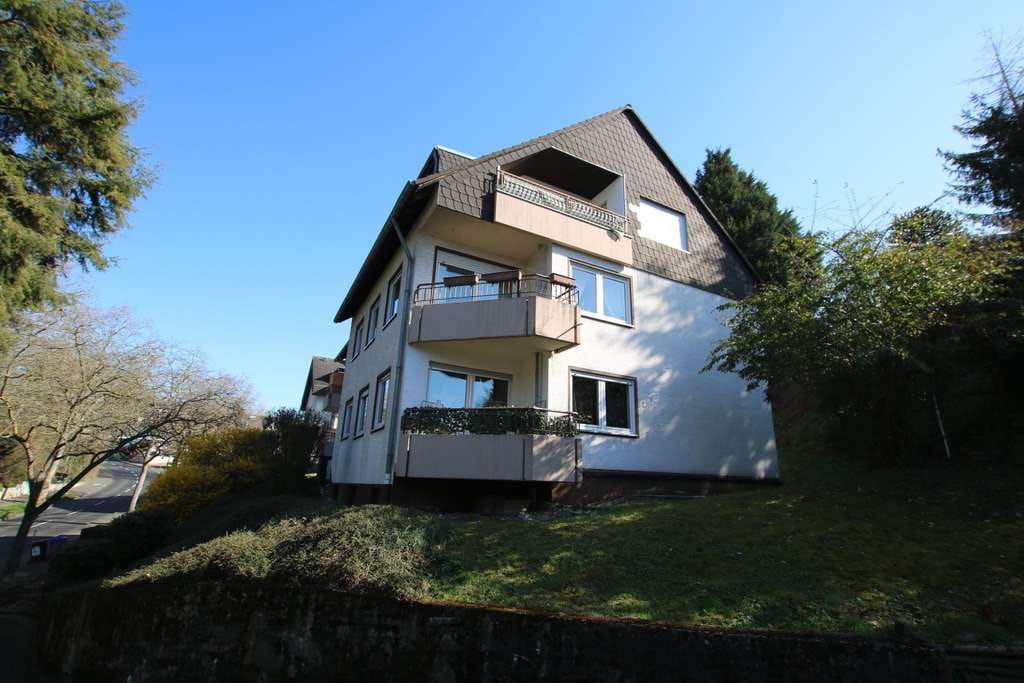 Immobilie in Koblenz - Helle 3-ZKB-Wohnung mit Balkon in gefragter Lage zu verkaufen. Vermietet - Bild 1