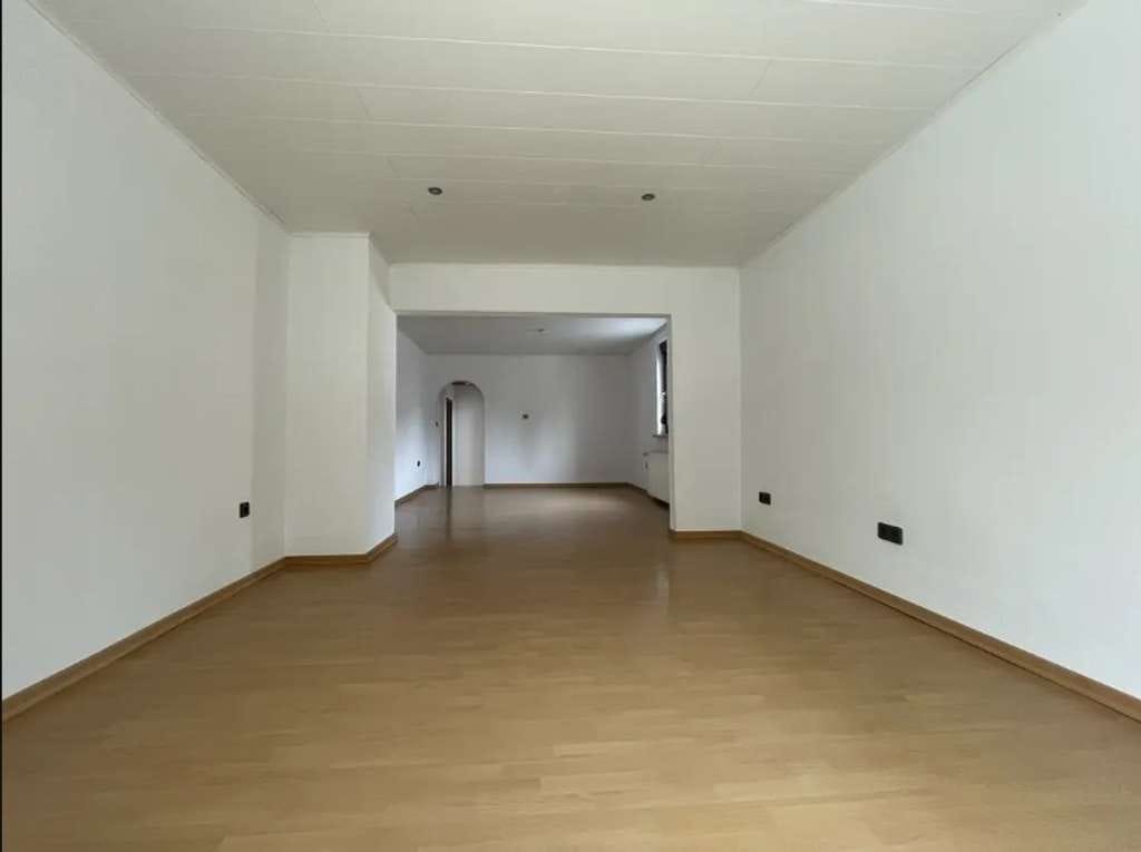 Immobilie in Münchweiler an der Rodalb - Saniertes Einfamilienhaus wärmegedämmt mit großer Dachterrasse, Garage und PV-Anlage - Bild 1