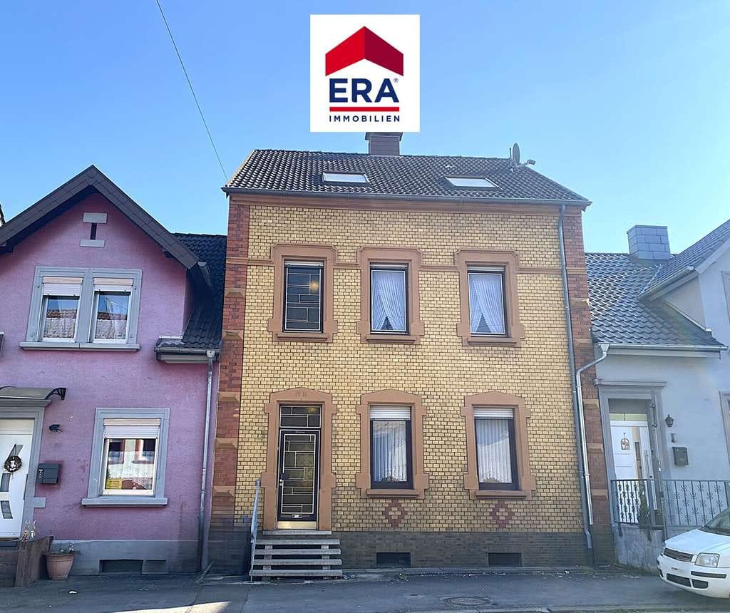 Immobilie in Großrosseln - EIN-, BIS ZWEIFAMILIENHAUS, MEHRGENERATIONENHAUS MIT GARAGE IN GROSSROSSELN - Bild 0