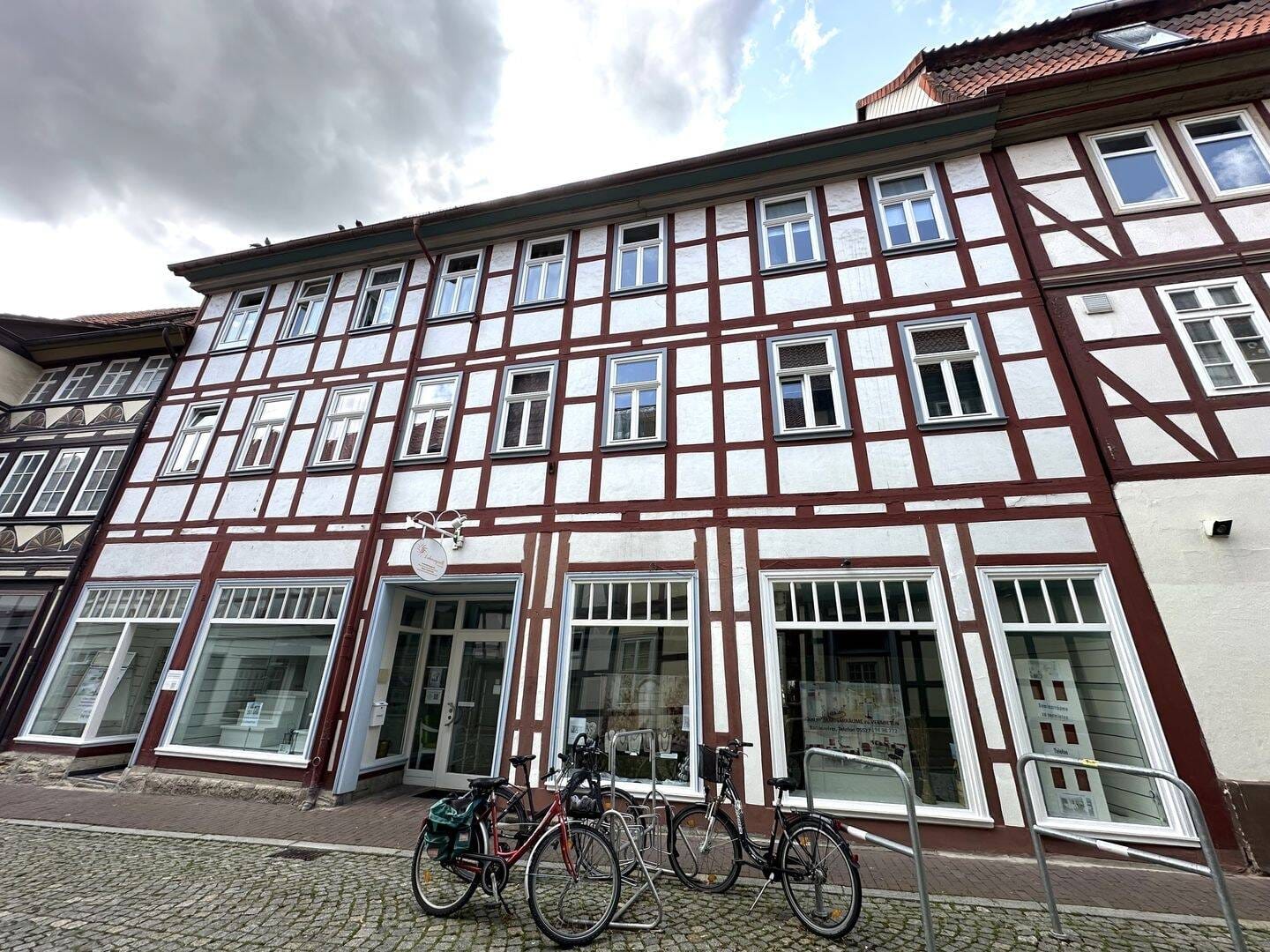 Immobilie in Duderstadt - Gepflegtes Wohn- und Geschäftshaus mit umfangreicher Sanierung. - Bild 1