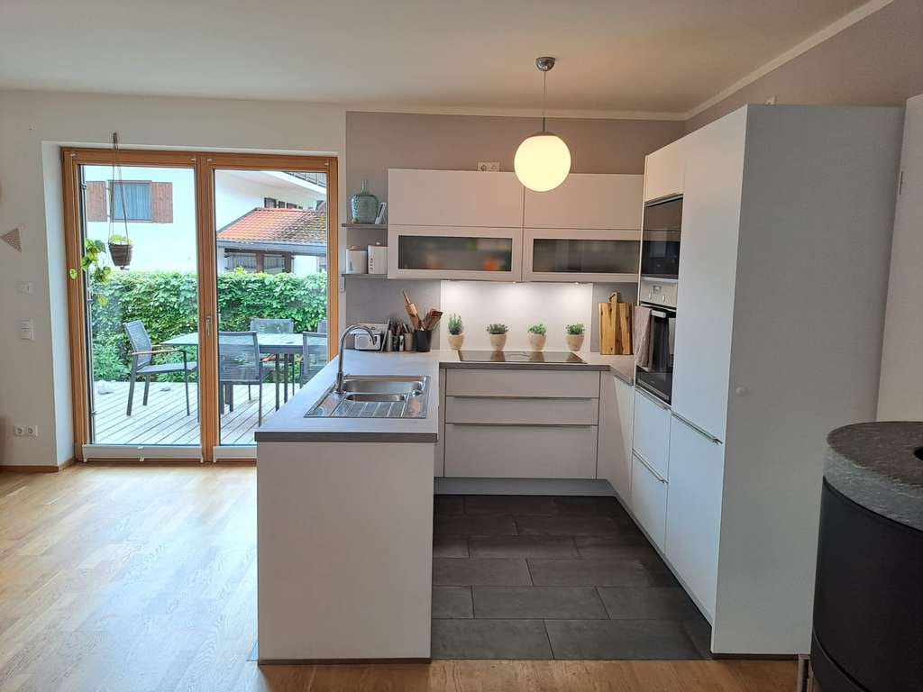 Immobilie in Reit im Winkl - 🏡 Wohnen wie im eigenen Haus – großzügige 5-Zimmer-Maisonettewohnung in Reit im Winkl - Bild 1