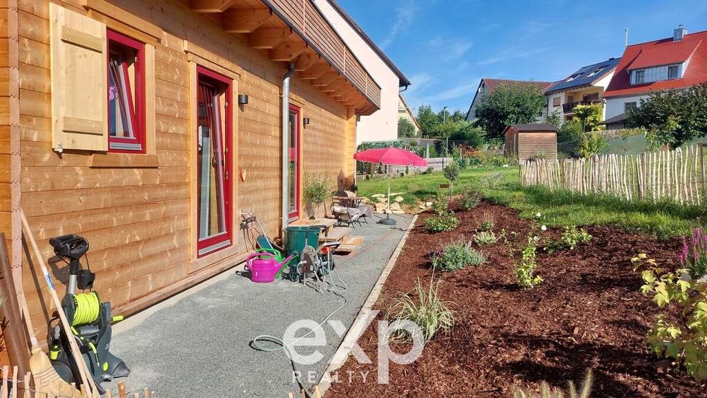 Immobilie in Offenhausen - Bungalow Baujahr 2024, großes Grundstück - Bild 1
