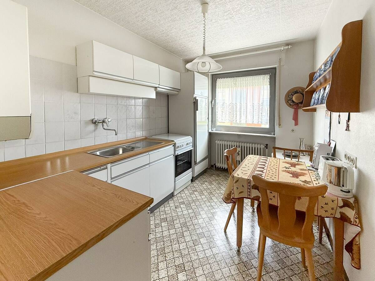 Immobilie in Bendorf - Helle 3-Zimmerwohnung mit Balkon in zentraler Lage von Bendorf! Ca. 15 Min. Koblenz - Bild 3