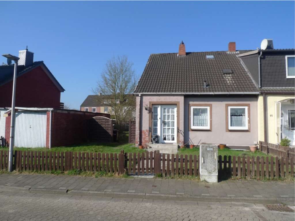 Immobilie in Osterholz-Scharmbeck - Kleines REH mit Sanierungsbedarf auf schönem Grundstück in ruhiger Lage - Bild 2