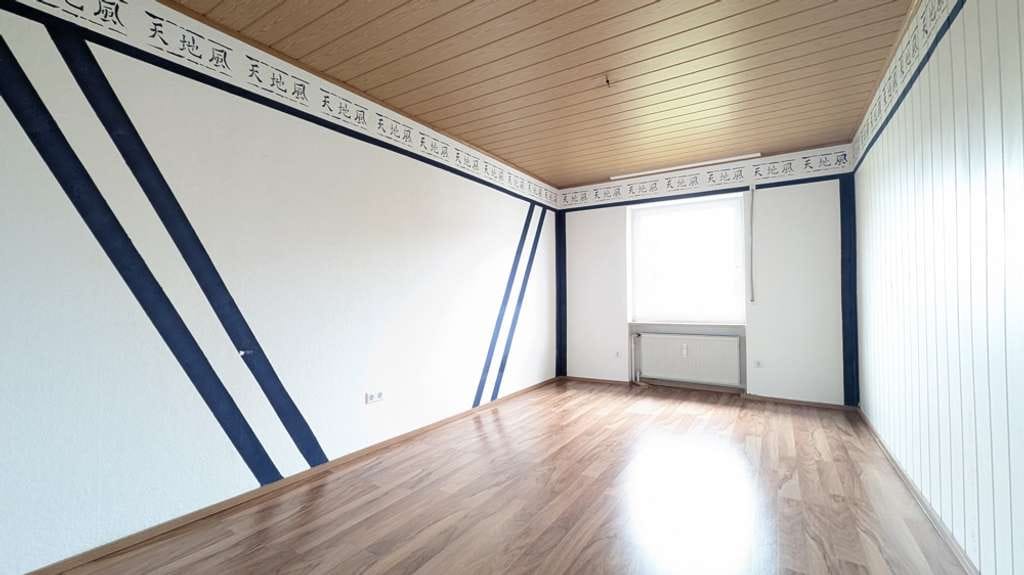 Immobilie in Hummeltal - FÜR KAPITALANLEGER/EIGENNUTZER: 2-Zimmer-Eigentumswohnung mit Einbauküche & Carport in ruhiger Lage! - Bild 0