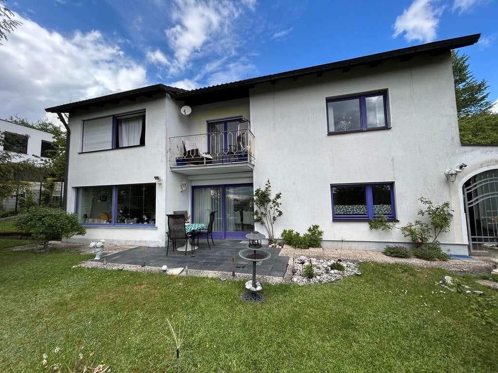 Immobilie in Aurachtal - Viel Platz und toller Blick inklusive!...Haus mit Einliegerwohnung in Falkendorf - Bild 3