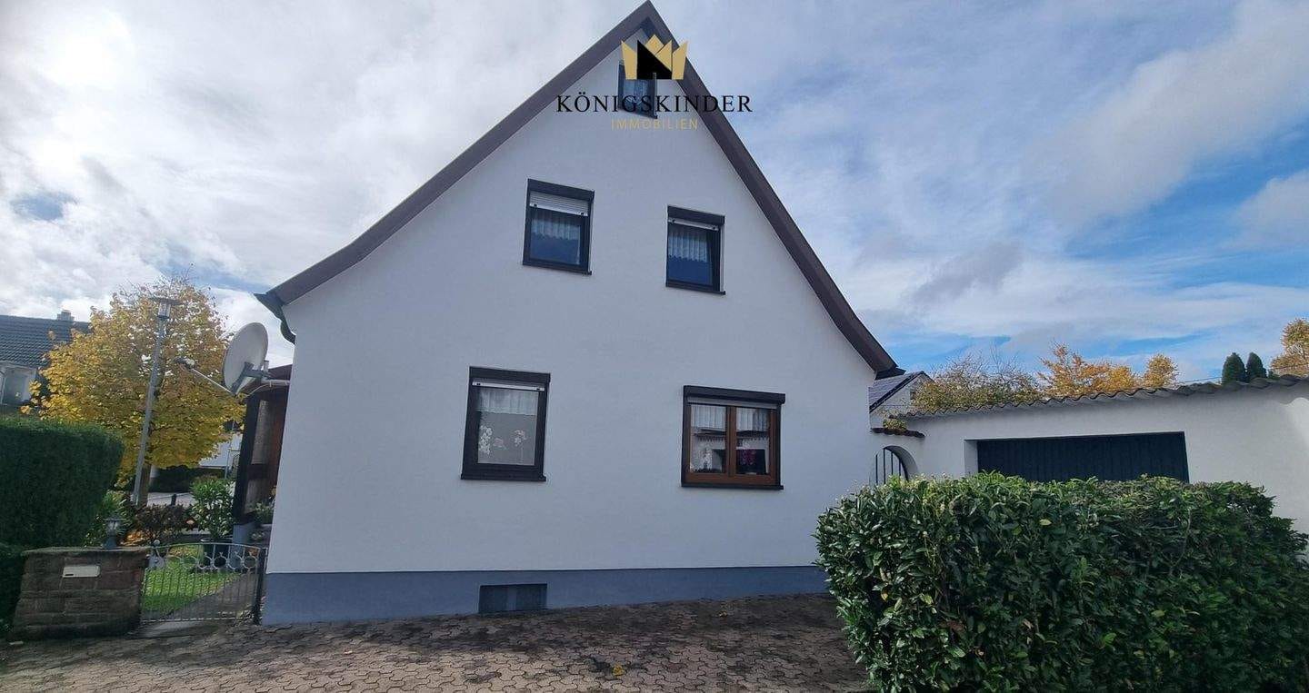 Immobilie in Tuningen - Vermietete Doppelhaushälfte in ruhiger Lage - Bild 0