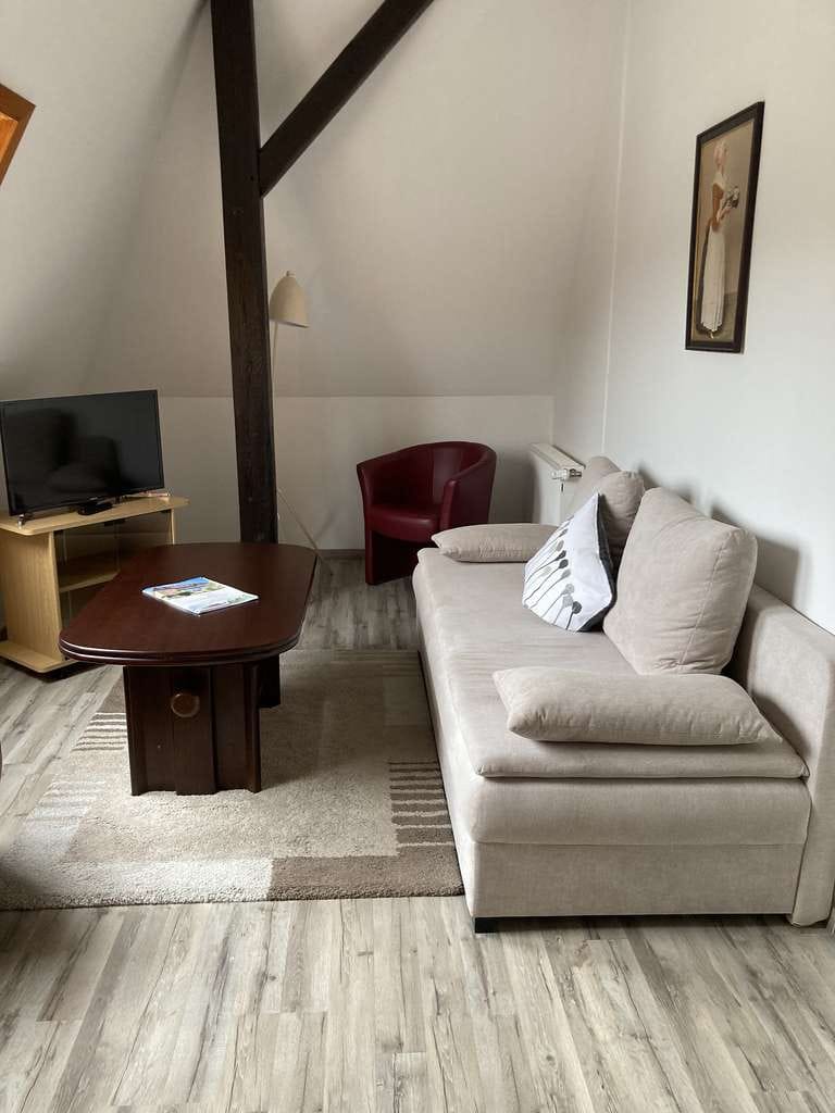 Immobilie in Stechlin - 2-Zimmer Eigentumswohnung und Ferienimmobile umgeben von zauberhafter Natur und Seen - Bild 2