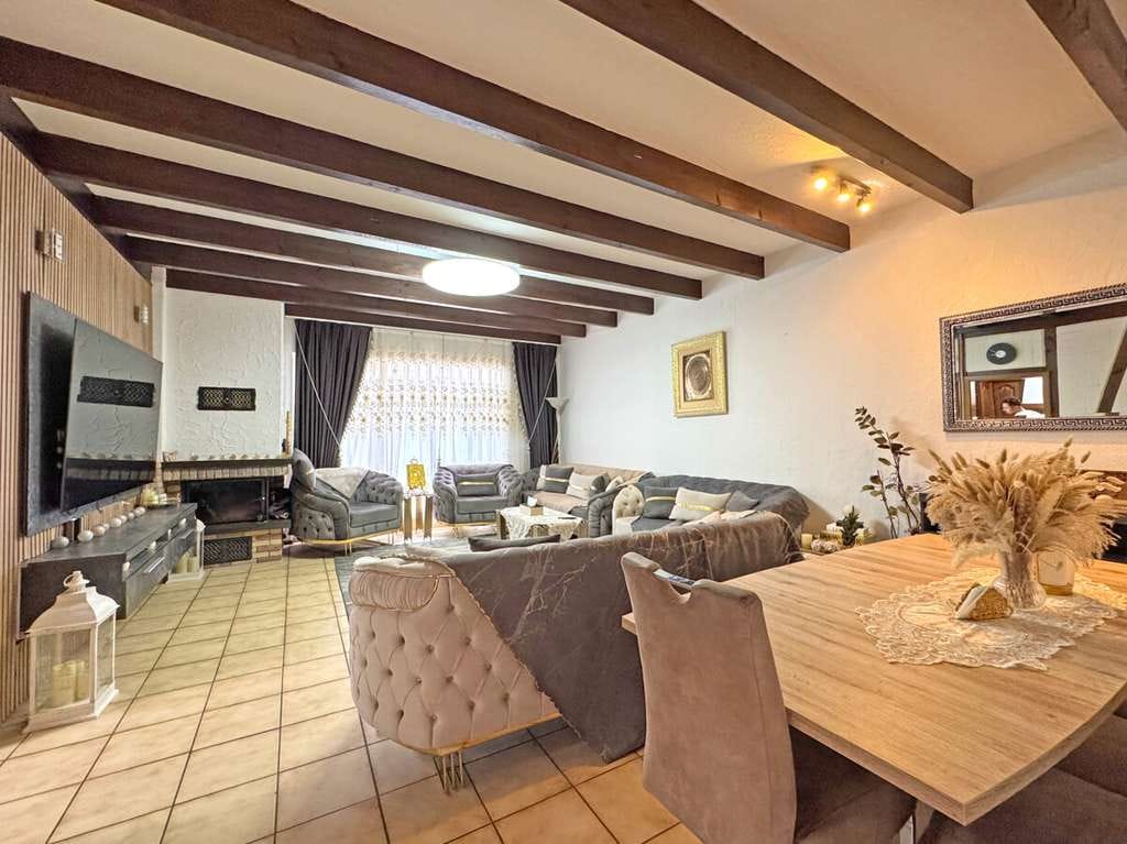 Immobilie in Mössingen - 4-Zimmer-Wohnung mit Teilungspotenzial in Mössingen - ein Zuhause das mehr kann! - Bild 1