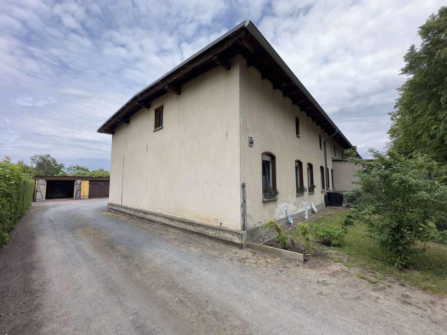 Immobilie in Alt Tucheband - Vollvermietetes Mehrfamilienhaus mit Mietsteigerungspotential bei IST-Faktor 13,33 - Bild 2