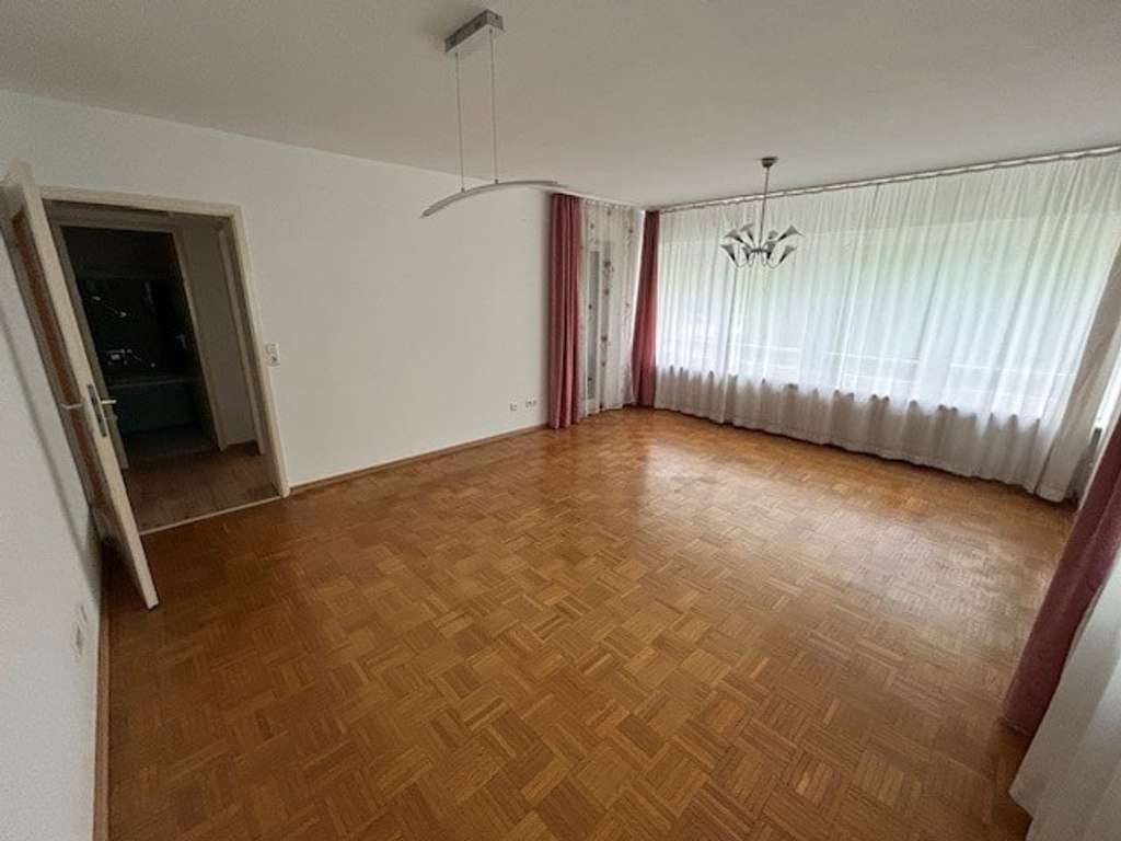 Immobilie in Möglingen - 3-Zimmer-Wohnung mit Balkon und Tiefgaragenstellplatz in Möglingen - Bild 1